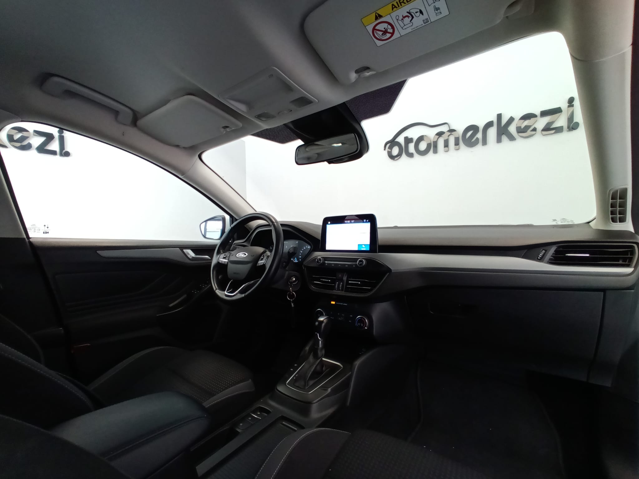FORD FOCUS 6